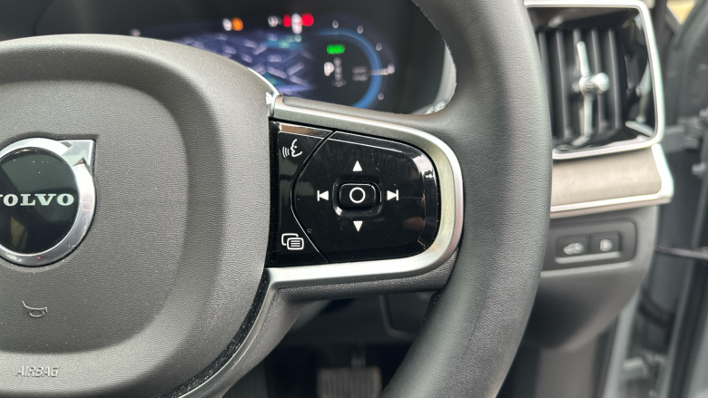 Volvo XC90 2.0 T8 PHEV Ultra Dark 5dr AWD Geartronic Estate